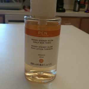 REN Ready Steady Glow